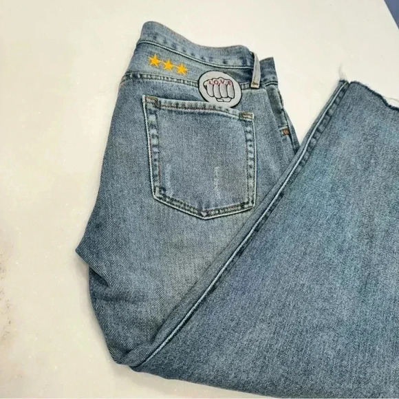 Pacsun patched girlfriend jeans, patches, distressed, raw hem. Size 24 - Picture 11 of 16